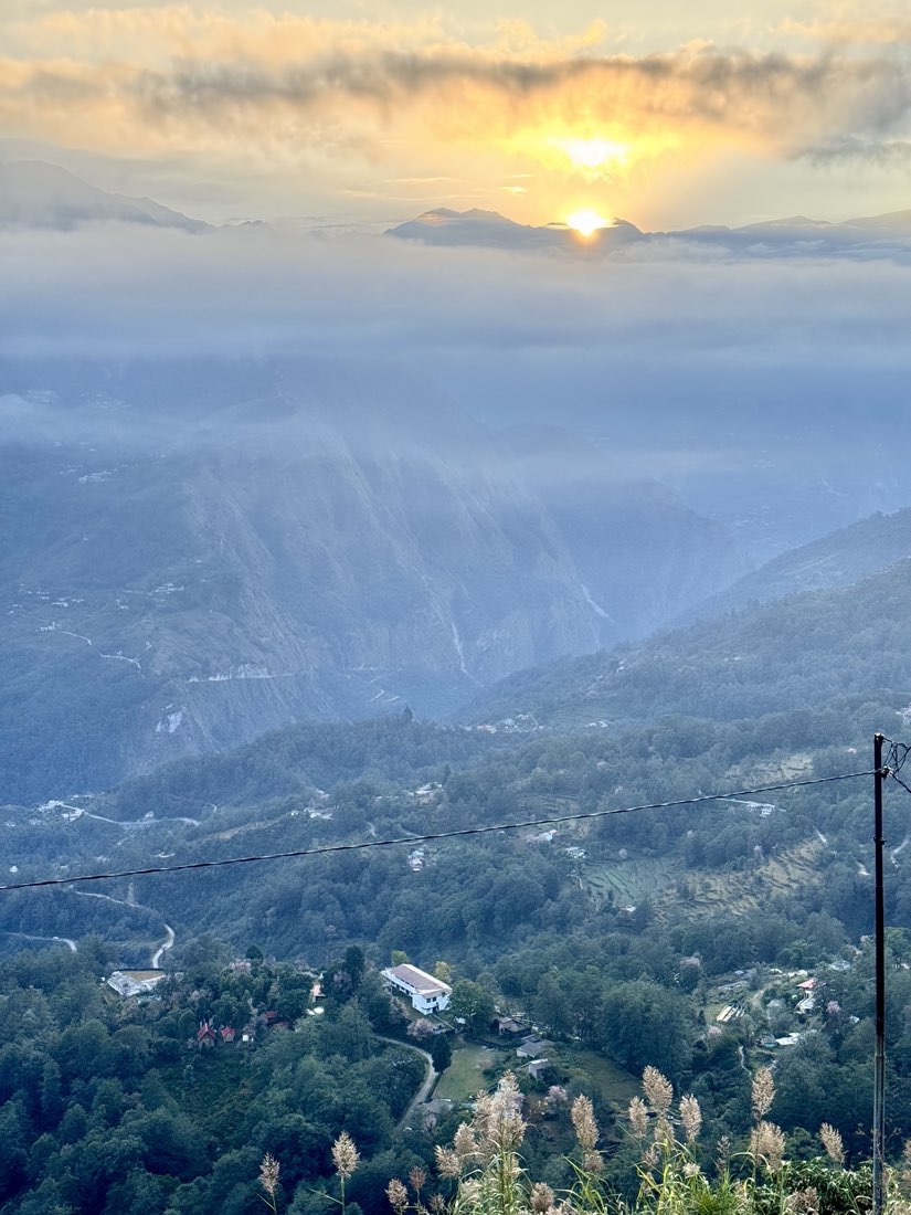 Sunrise over the valley at SamathaStay